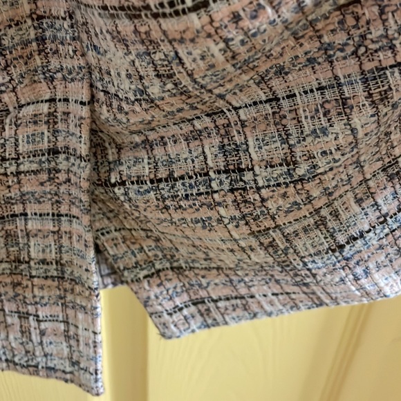 Tweed dress pink - Picture 9 of 14